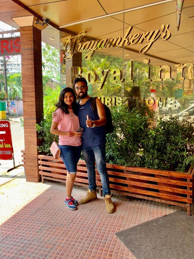 Thayamkery'S Royal Inn Kochi Exterior foto